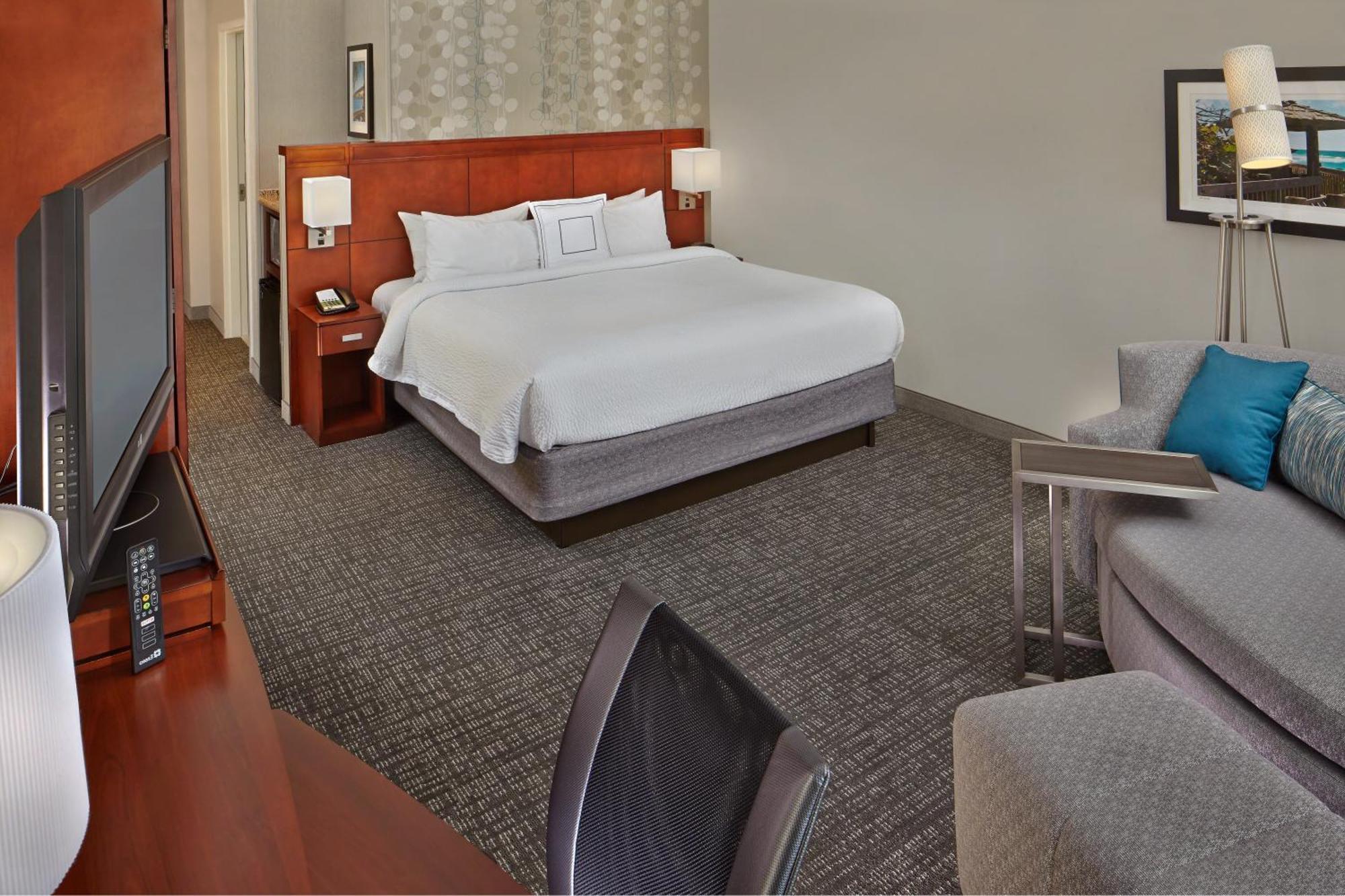 Courtyard By Marriott Stuart Hotel Exterior photo